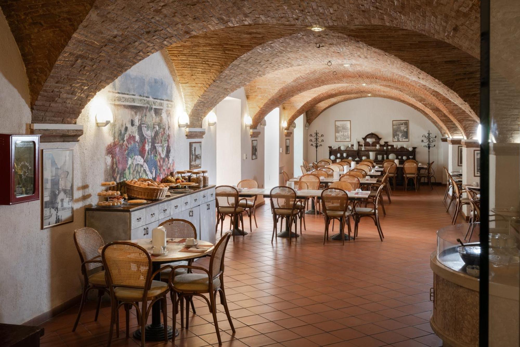 Hotel San Marco 구비오 외부 사진